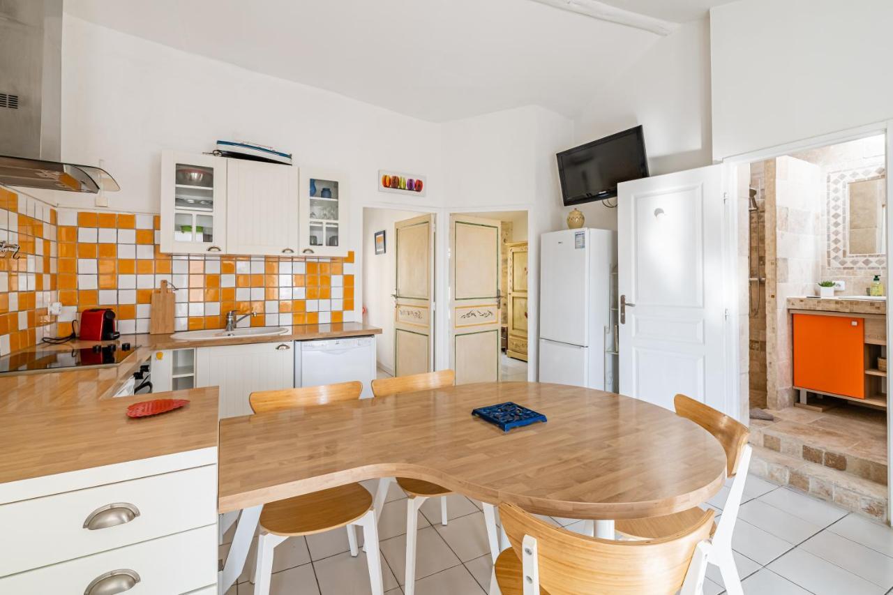 Le Clocher par Dodo-a-Cassis Exterior foto