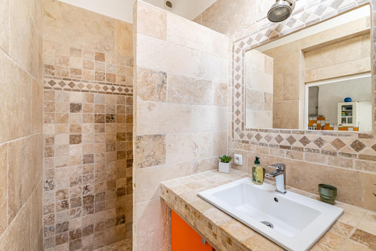 Le Clocher par Dodo-a-Cassis Exterior foto